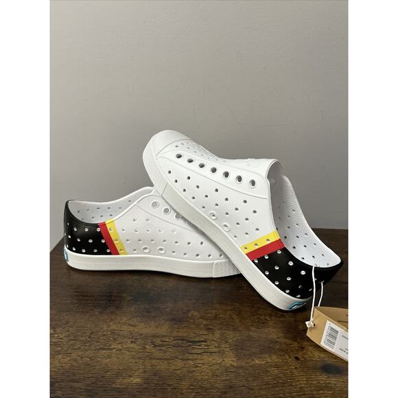 NEW Native Kids Jefferson BLOCK Sandals Size J1 ~ GERMANY FLAG Black,Red,Yellow - Picture 9 of 9